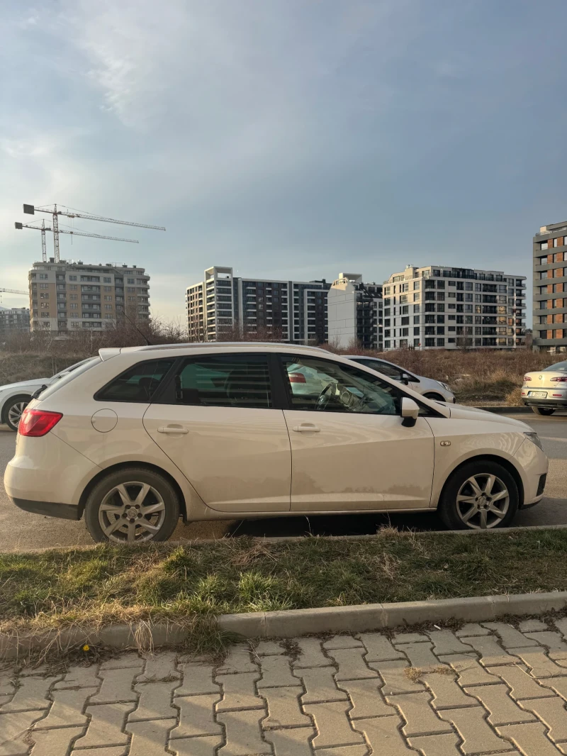 Seat Ibiza, снимка 6 - Автомобили и джипове - 48953919