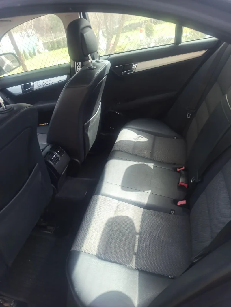 Mercedes-Benz C 200, снимка 5 - Автомобили и джипове - 49920499