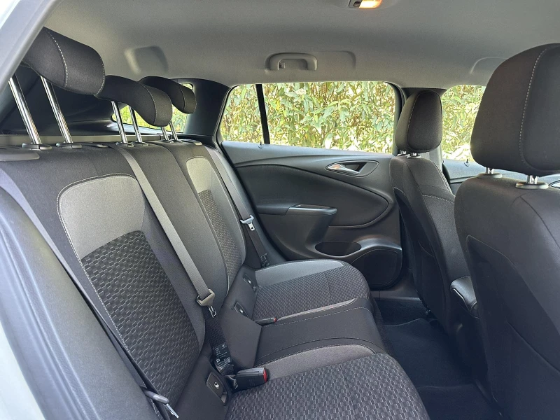 Opel Astra K Sports Tourer 1.2 Turbo, снимка 10 - Автомобили и джипове - 50130135