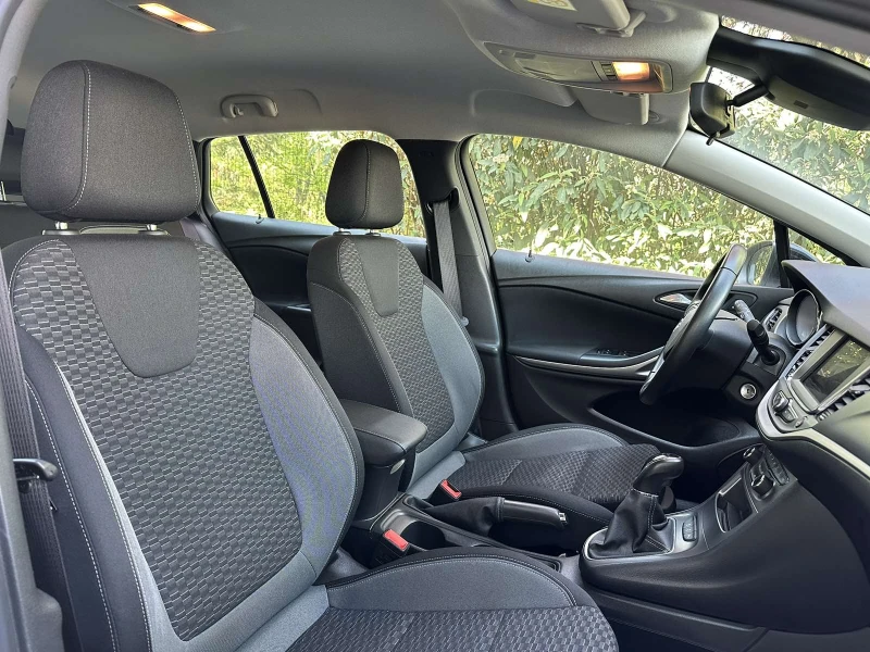 Opel Astra K Sports Tourer 1.2 Turbo, снимка 9 - Автомобили и джипове - 50130135