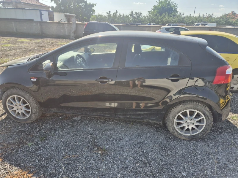 Kia Rio 1.4CRDI, снимка 2 - Автомобили и джипове - 51963989