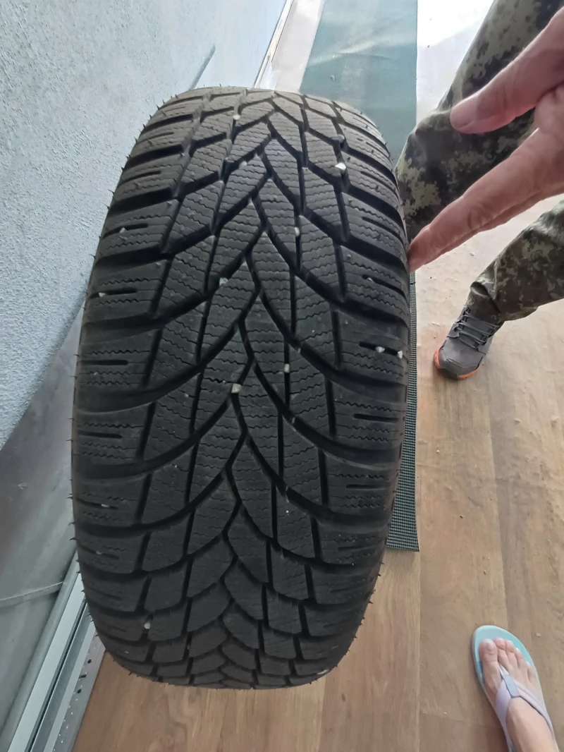 Toyota Verso, снимка 13 - Автомобили и джипове - 51946797