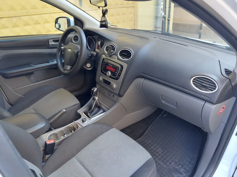 Ford Focus, снимка 11 - Автомобили и джипове - 52310943