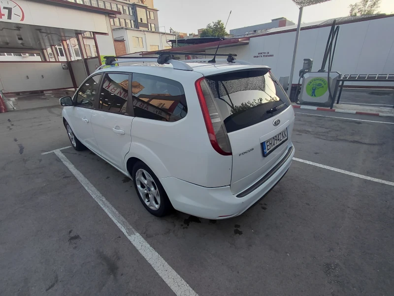 Ford Focus, снимка 6 - Автомобили и джипове - 52310943