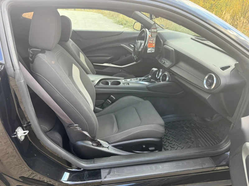 Chevrolet Camaro, снимка 8 - Автомобили и джипове - 52496344