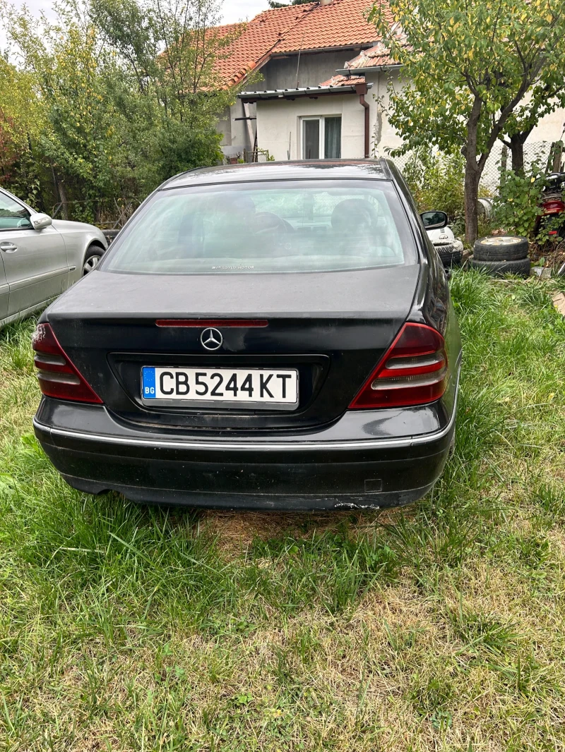 Mercedes-Benz C 200, снимка 4 - Автомобили и джипове - 52328133