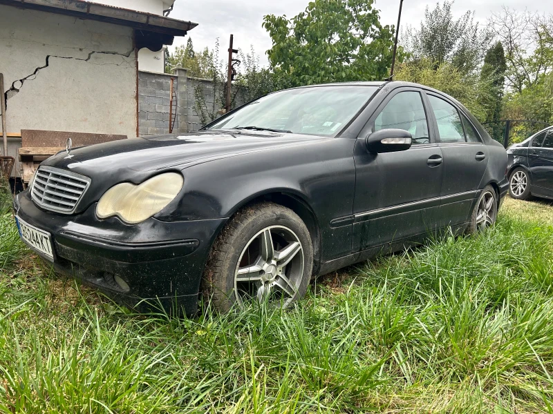 Mercedes-Benz C 200, снимка 2 - Автомобили и джипове - 52328133