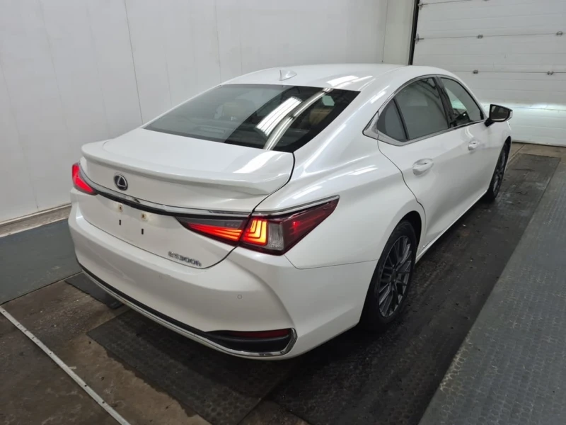 Lexus ES 300  * CARFAX * ПАМЕТ * ПОДГРЕВ * ОБДУХВАНЕ * NAVI, снимка 3 - Автомобили и джипове - 53403594
