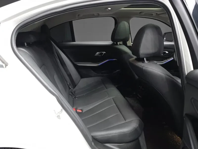 BMW 320 d/ DIGI/ PANO/ HEAD UP/ �����/ ������� | Mobile.bg � ����������� 12