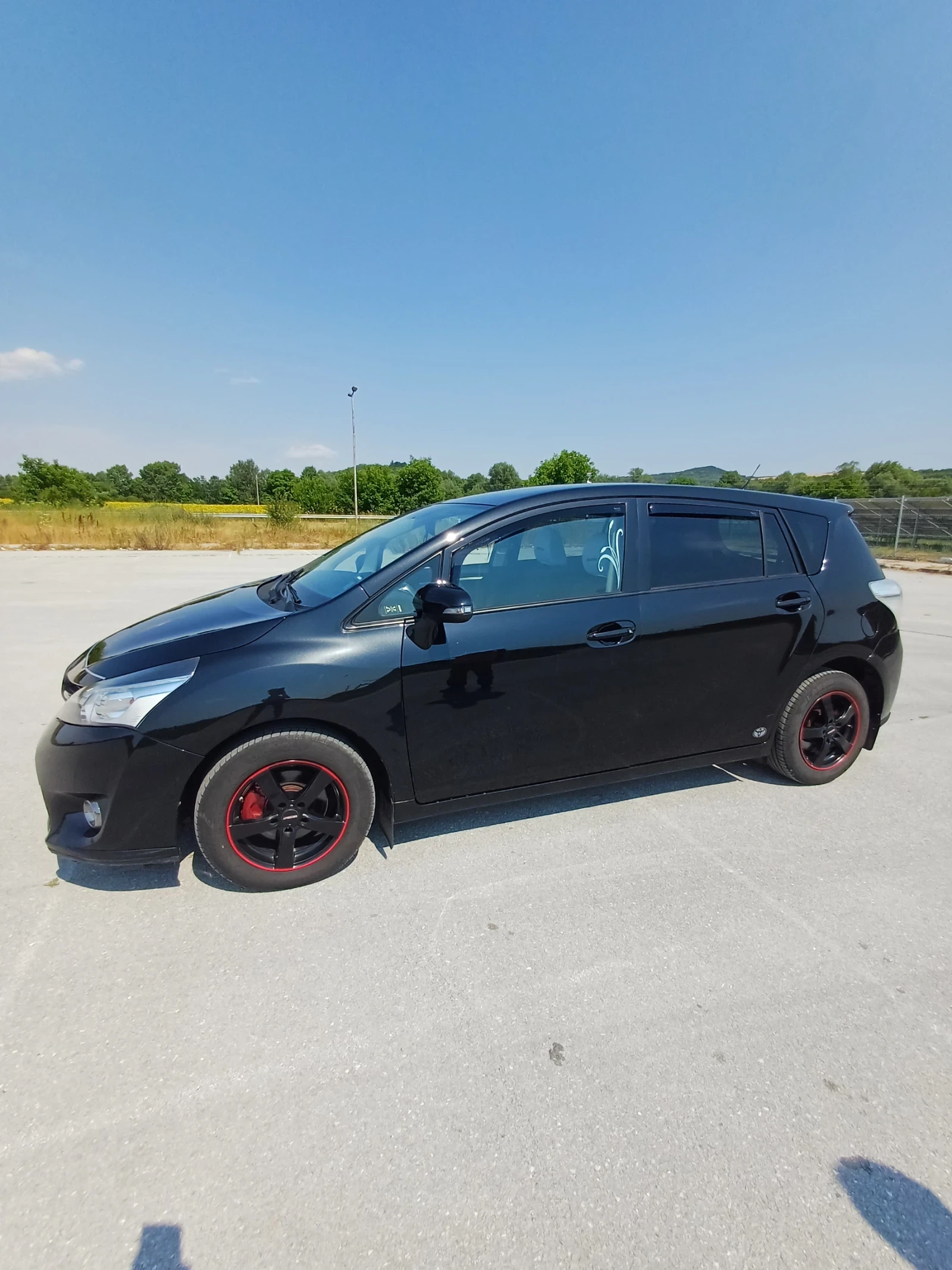 Toyota Verso, снимка 1