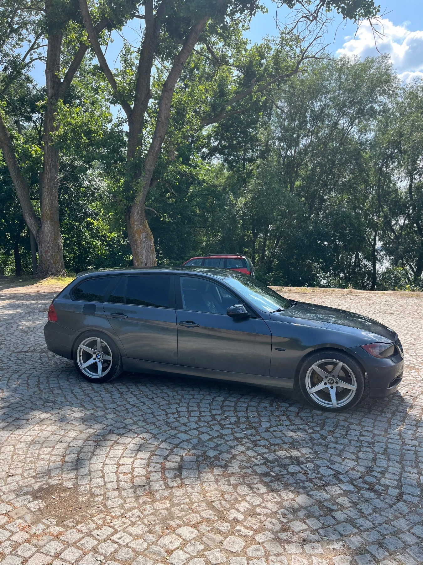 BMW 320  - изображение 4