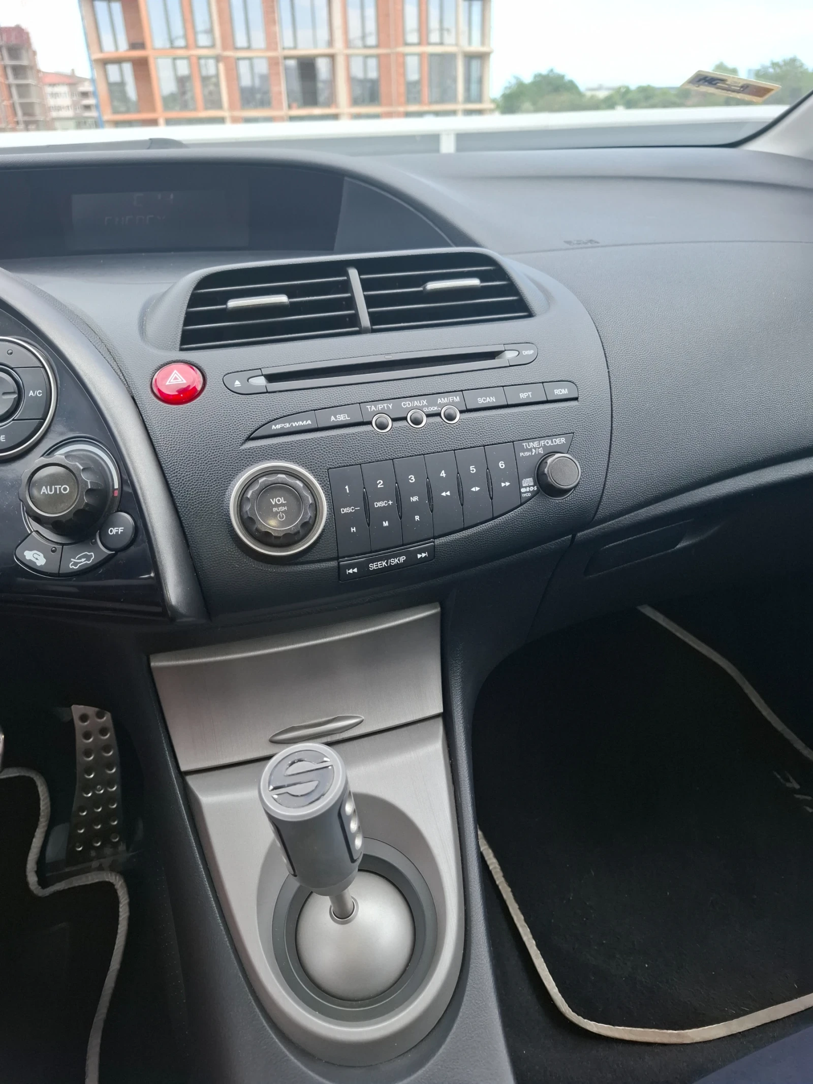 Honda Civic 2.2-CTDI - изображение 10