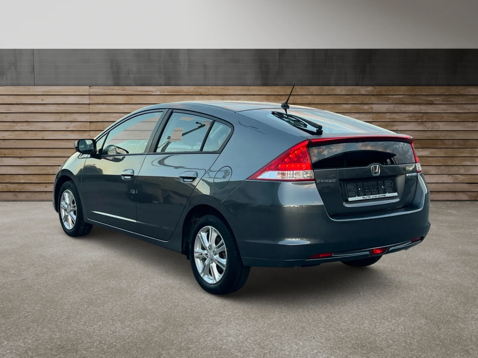 Honda Insight 1.3IMA Executive ПРОЧЕТИ ОПИСАНИЕТО - изображение 4