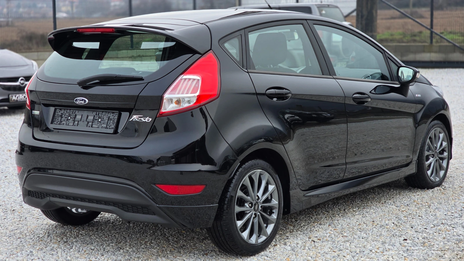 Ford Fiesta 1.0i * ST-Line*  - изображение 4