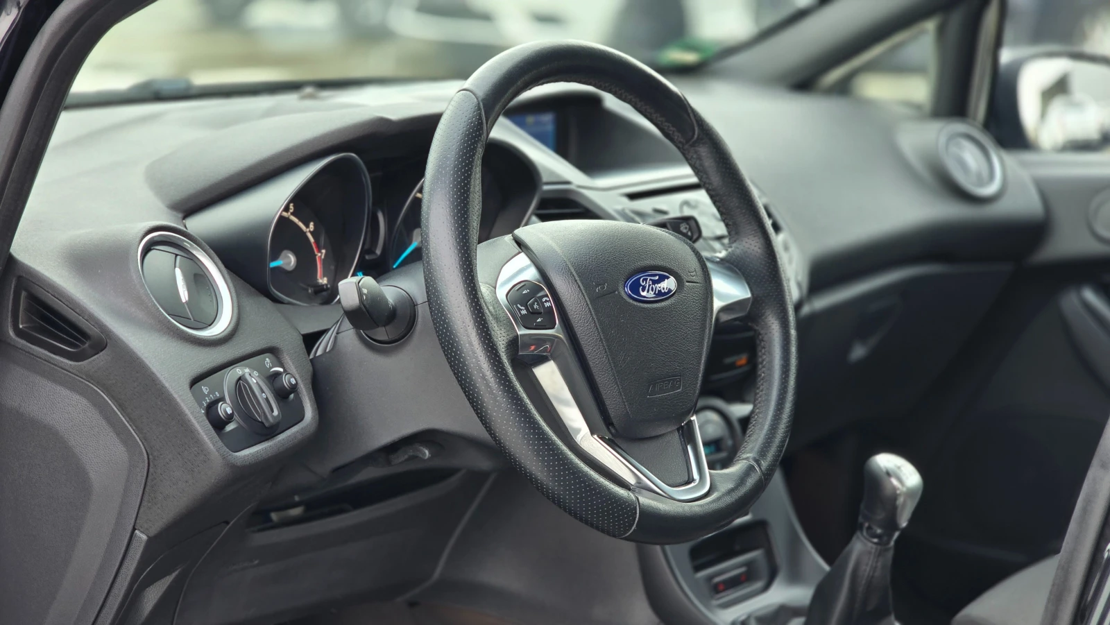 Ford Fiesta 1.0i * ST-Line*  - изображение 8