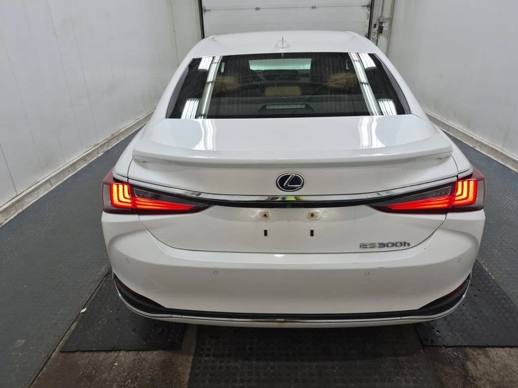 Lexus ES 300  * CARFAX * ПАМЕТ * ПОДГРЕВ * ОБДУХВАНЕ * NAVI - изображение 4