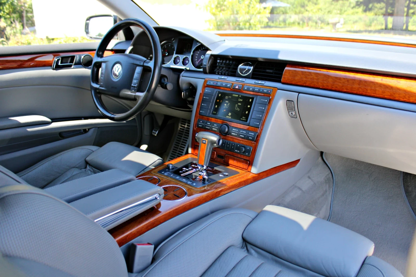 VW Phaeton 4.2 Бензин, снимка 8 - Автомобили и джипове - 53847356