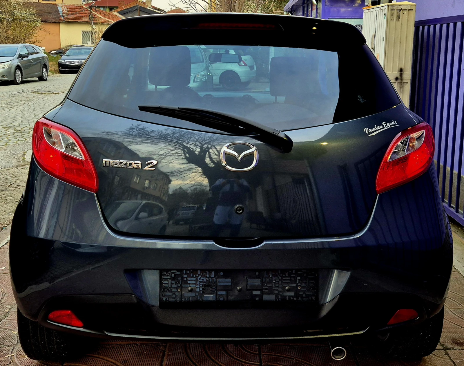 Mazda 2 1.2i- FACE LIFT-LUX-верига-japan, снимка 11 - Автомобили и джипове - 53918411
