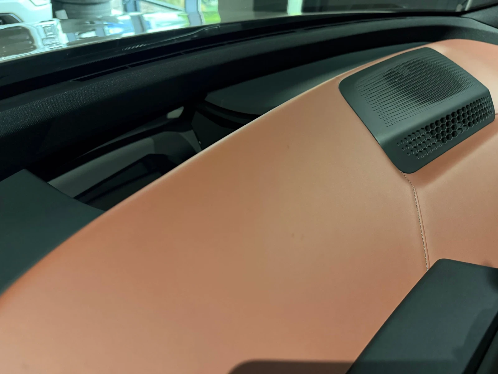 BMW iX 60 xDrive, снимка 9 - Автомобили и джипове - 54227491