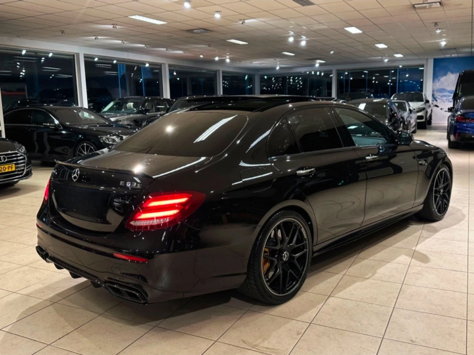 Mercedes-Benz E 63 AMG Очакван Внос Mercedes-Benz E63S AMG* CERAMIC* , снимка 2 - Автомобили и джипове - 54479329