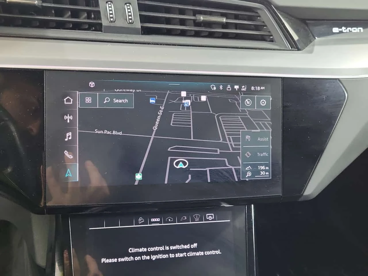 Audi E-Tron TECHNIK| B&O| HUD| ОБДУХВАНЕ| 3 КЛЮЧА| , снимка 12 - Автомобили и джипове - 54763952