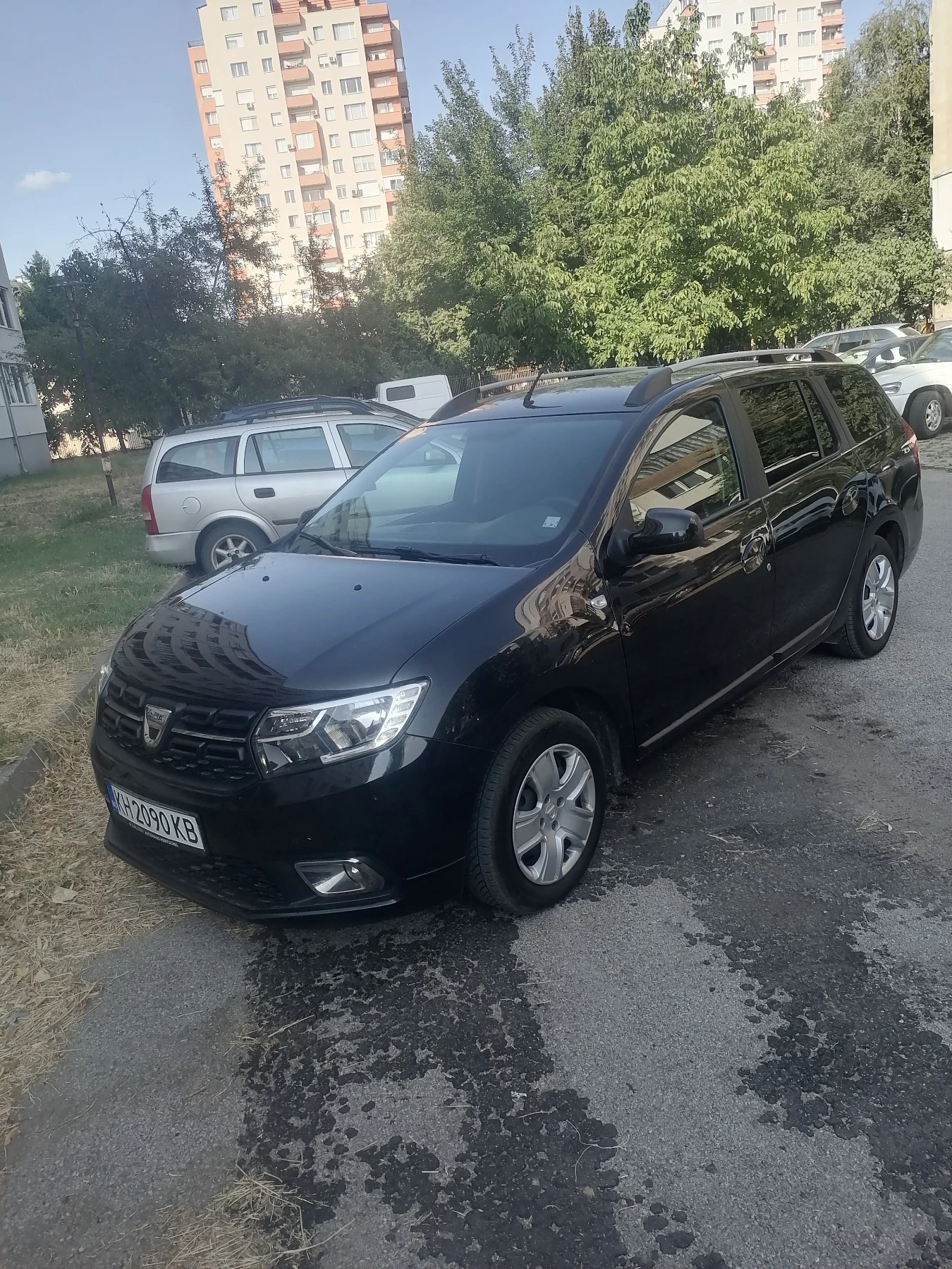 Dacia Logan 1000-GAZ, снимка 10 - Автомобили и джипове - 54976052