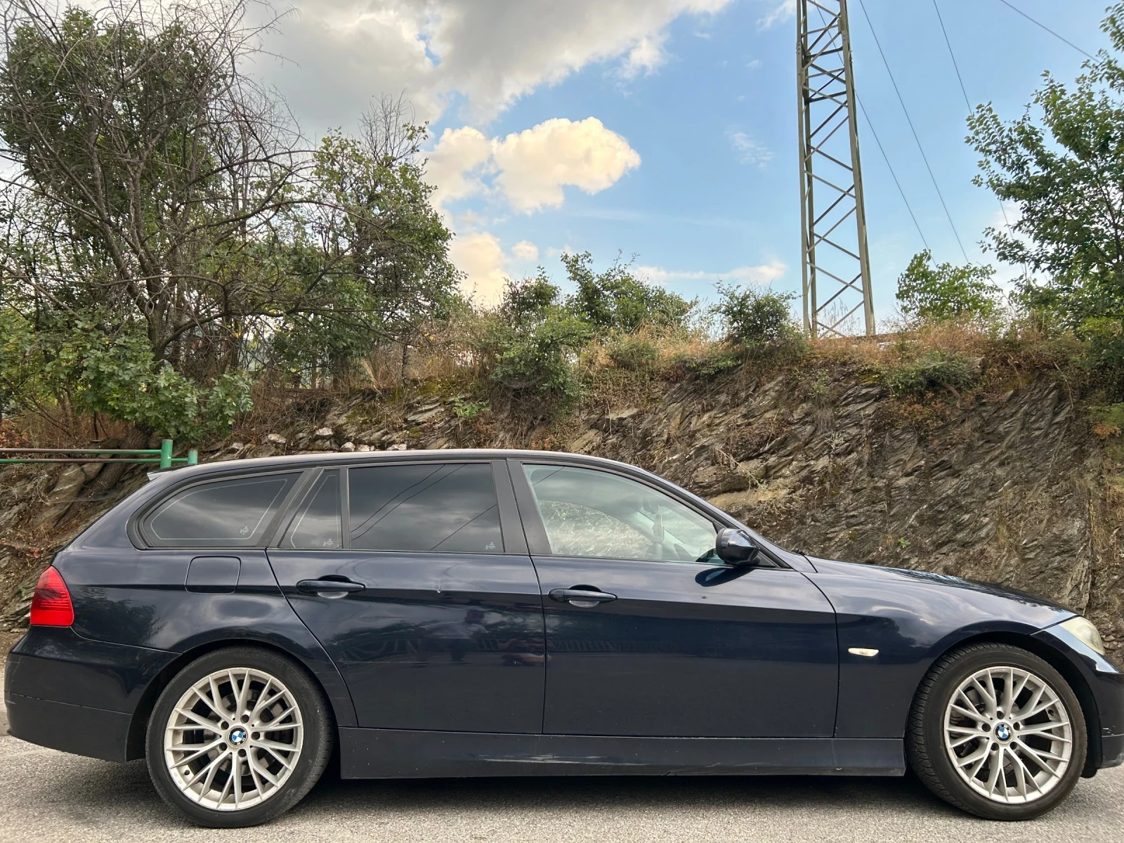 BMW 320 320d, снимка 7 - Автомобили и джипове - 55327214