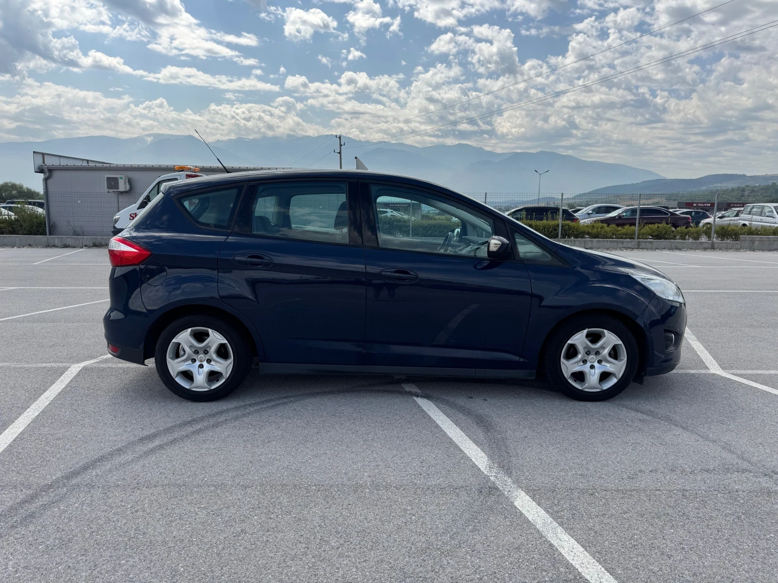 Ford C-max 1.0 i , снимка 8 - Автомобили и джипове - 55376213
