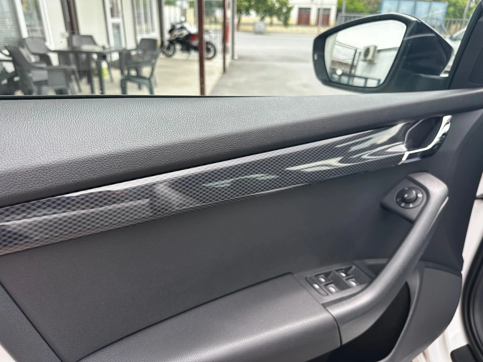 Skoda Octavia VRS 2.0TDI 184к.с Ръчка* КАТО НОВА, снимка 7 - Автомобили и джипове - 55432251