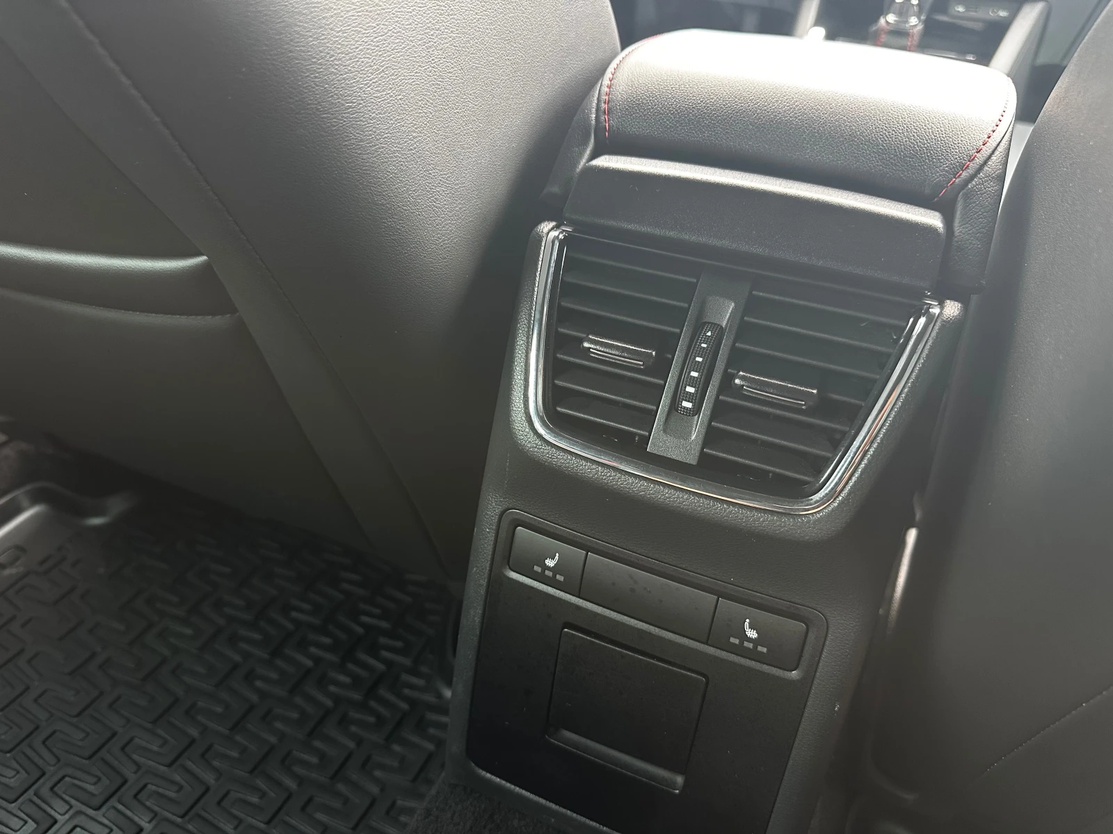 Skoda Octavia VRS 2.0TDI 184к.с Ръчка* КАТО НОВА, снимка 16 - Автомобили и джипове - 55432251