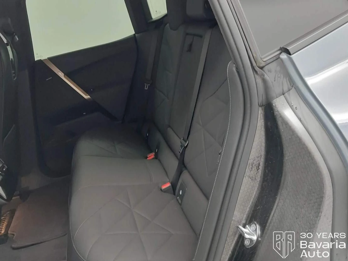 BMW iX 40 xDrive Sport, снимка 8 - Автомобили и джипове - 55447835