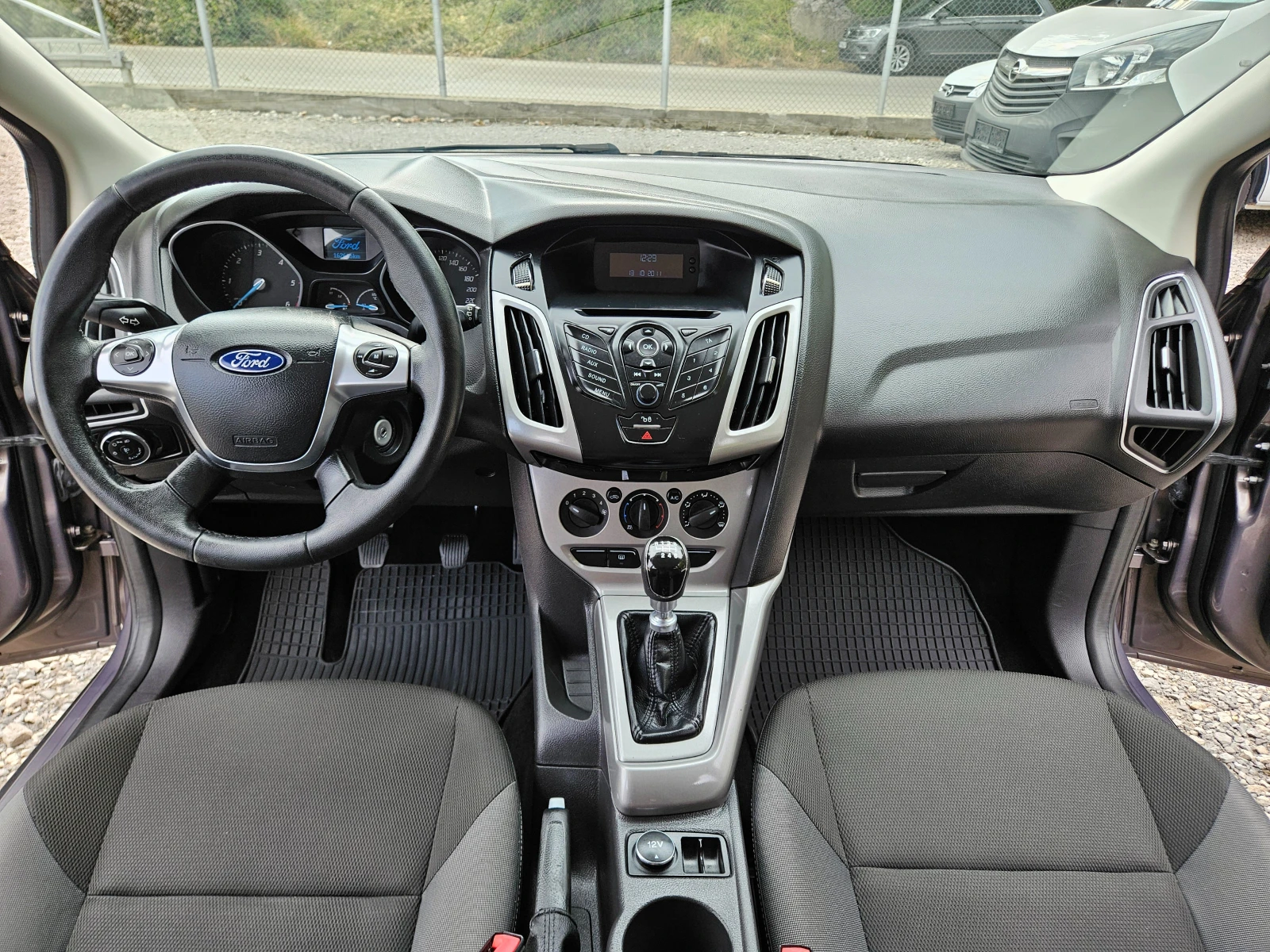 Ford Focus 1.6 TDCI 95кс., снимка 16 - Автомобили и джипове - 55803868
