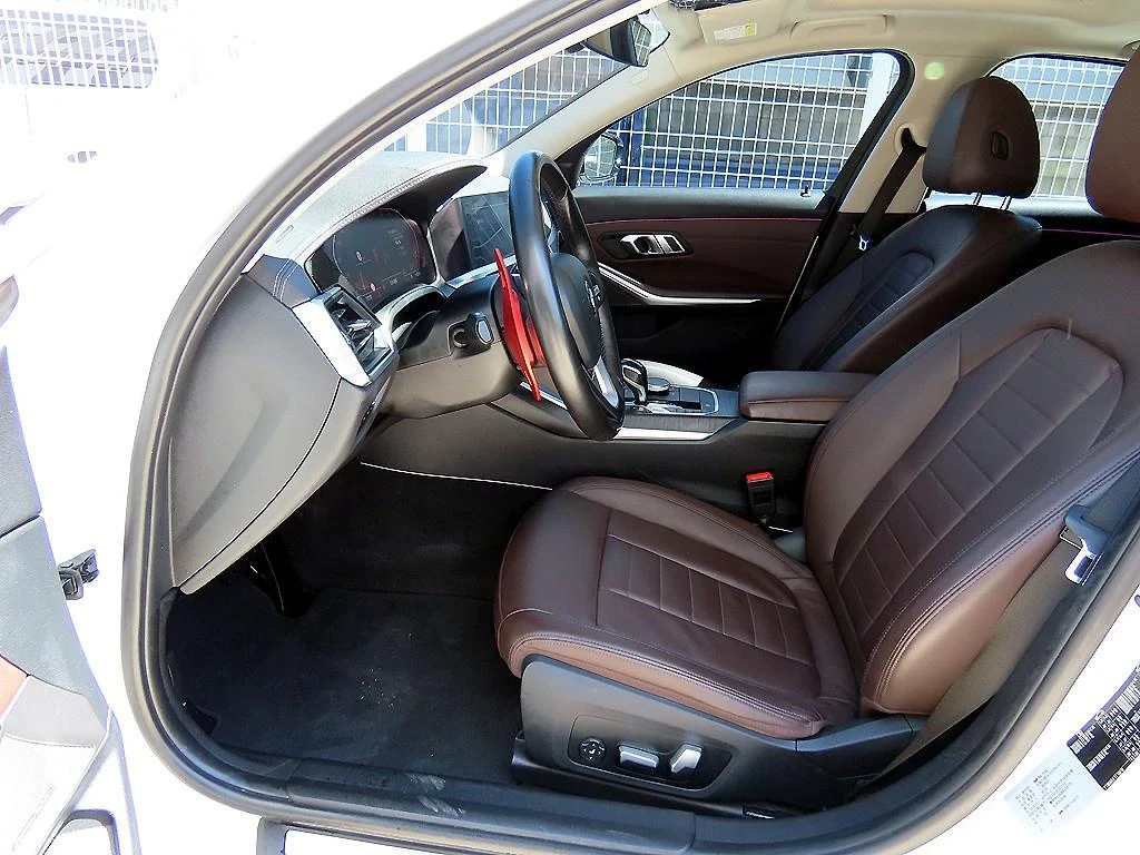 BMW 320 D * M ПАКЕТ * HEAD UP * ПАНОРАМА * ВКЛ ЗАСТРАХОВКА, снимка 5 - Автомобили и джипове - 55980523