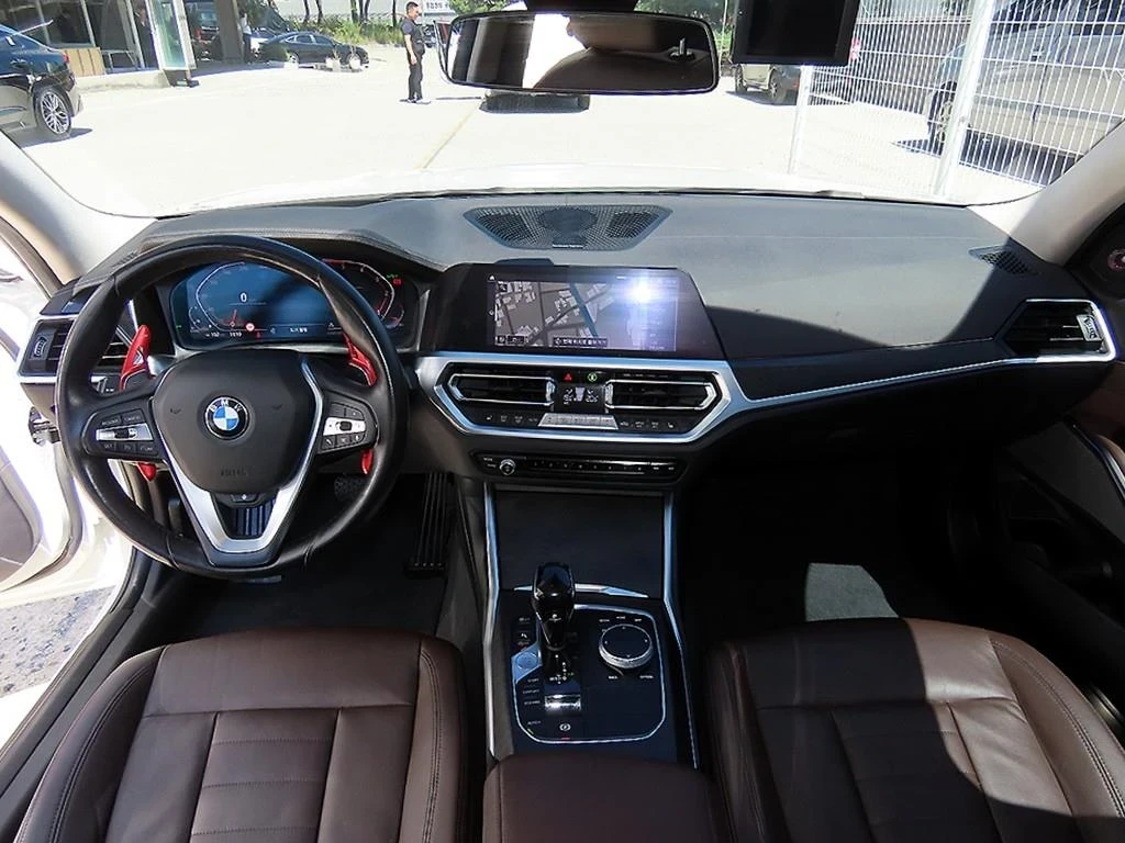 BMW 320 D * M ПАКЕТ * HEAD UP * ПАНОРАМА * ВКЛ ЗАСТРАХОВКА, снимка 10 - Автомобили и джипове - 55980523
