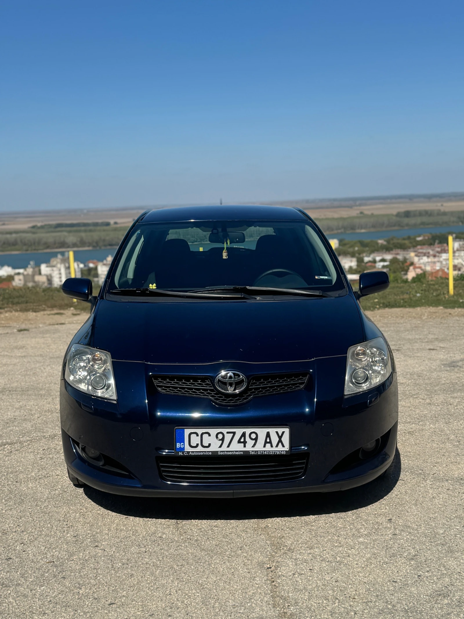 Toyota Auris 2.0 D4d Перфектна, снимка 7 - Автомобили и джипове - 56010787