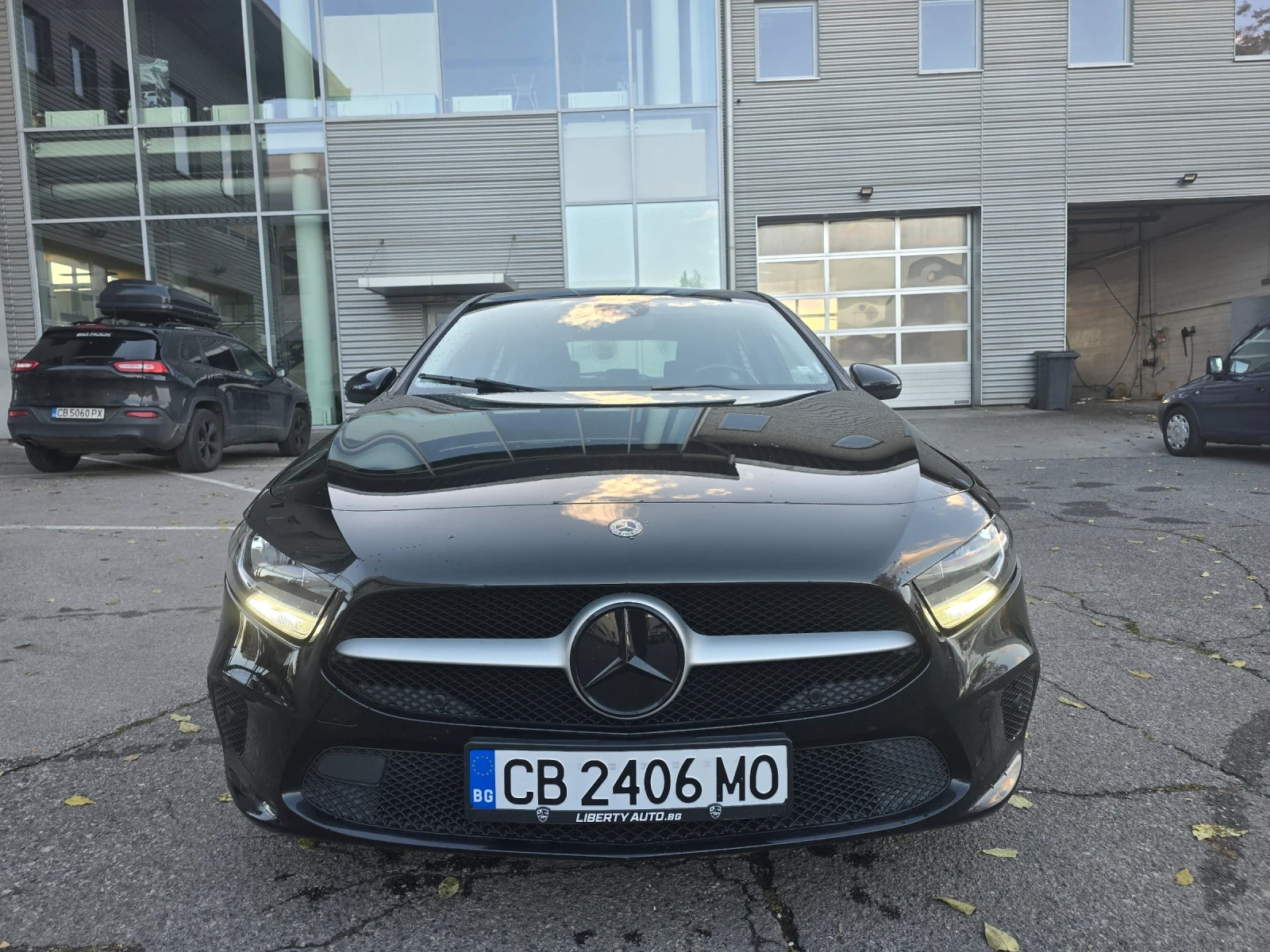 Mercedes-Benz A 180 Facelift / MBUX / Сервизна история, снимка 2 - Автомобили и джипове - 56150463