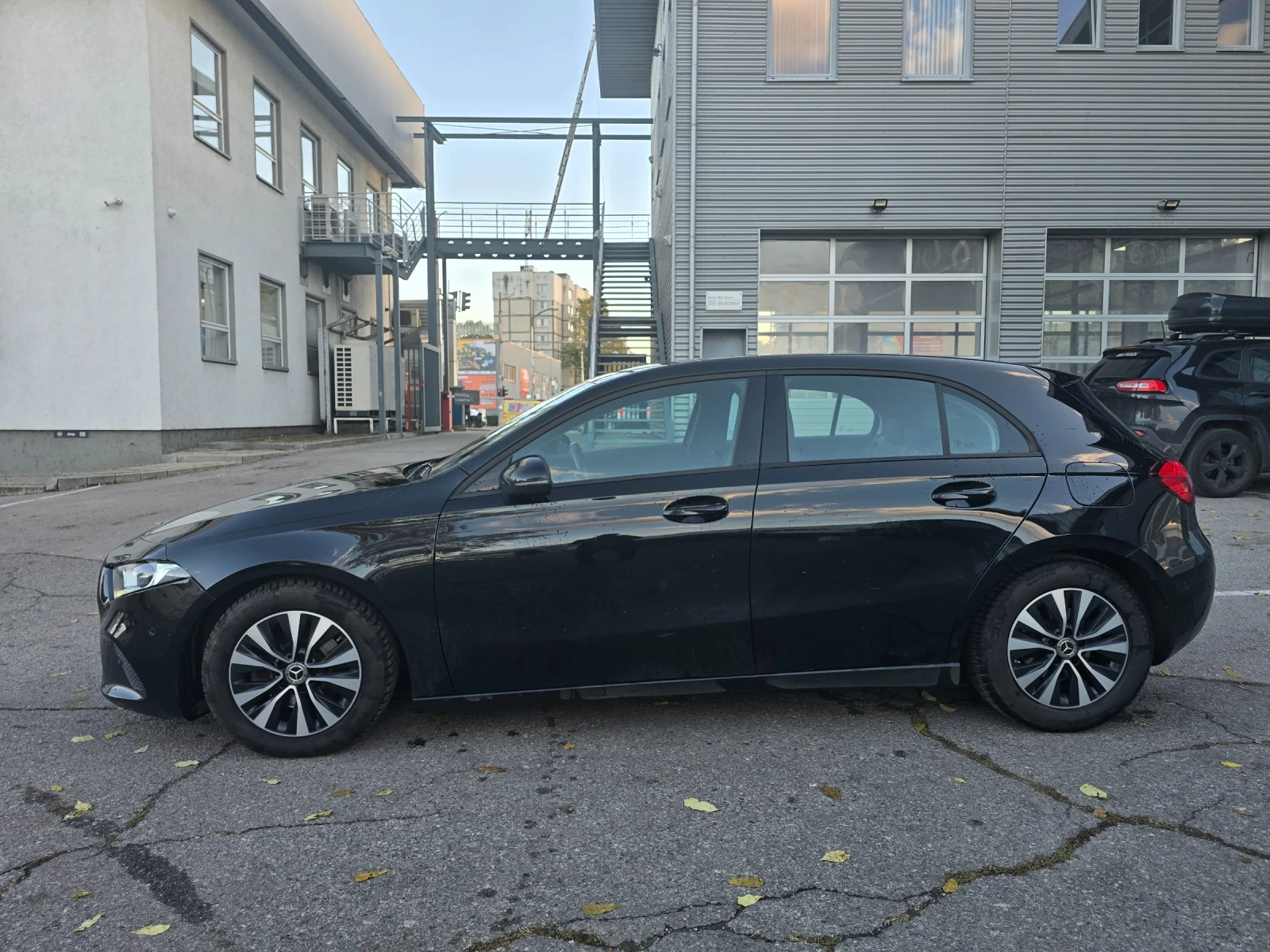 Mercedes-Benz A 180 Facelift / MBUX / Сервизна история, снимка 3 - Автомобили и джипове - 56150463