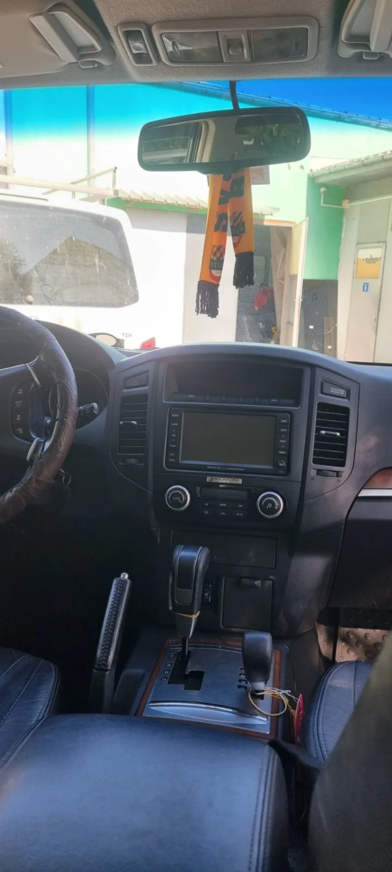 Mitsubishi Pajero, снимка 7 - Автомобили и джипове - 47510974