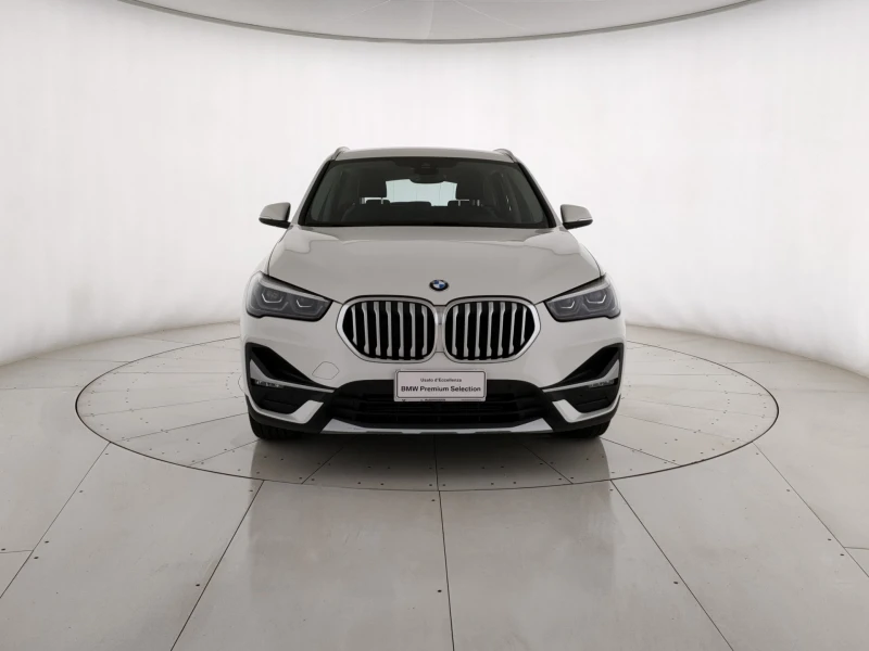 BMW X1 xDrive 18d xLine  LCI, снимка 2 - Автомобили и джипове - 47969912