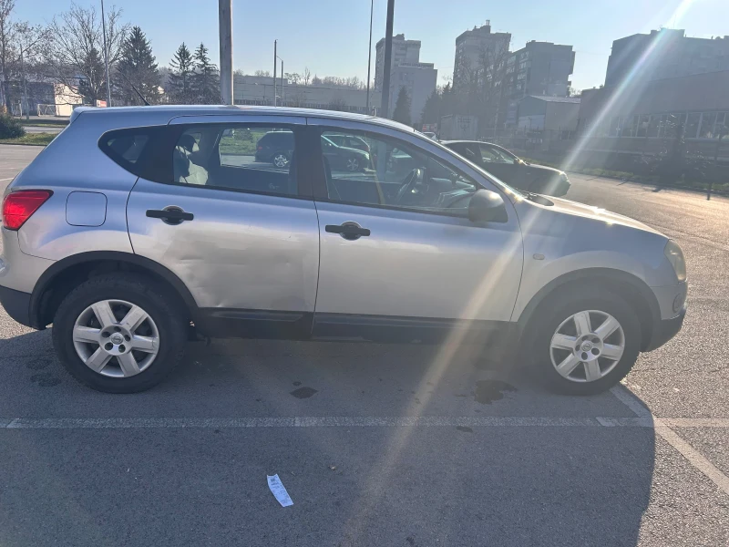 Nissan Qashqai, снимка 15 - Автомобили и джипове - 52849742