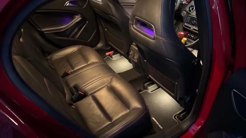 Mercedes-Benz GLA 220 AMG 4-Matic, снимка 13 - Автомобили и джипове - 53253351