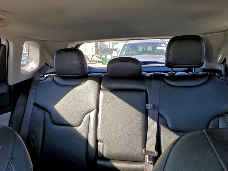 Jeep Compass 2.4l Limited, снимка 10 - Автомобили и джипове - 53347830