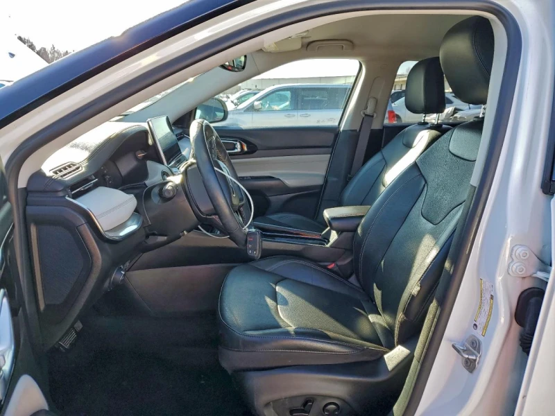 Jeep Compass 2.4l Limited, снимка 7 - Автомобили и джипове - 53347830