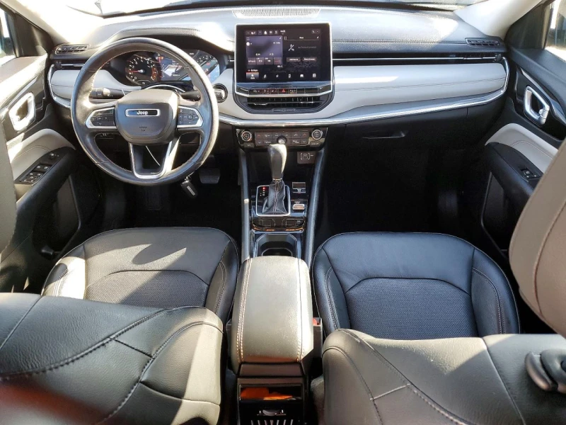 Jeep Compass 2.4l Limited, снимка 8 - Автомобили и джипове - 53347830