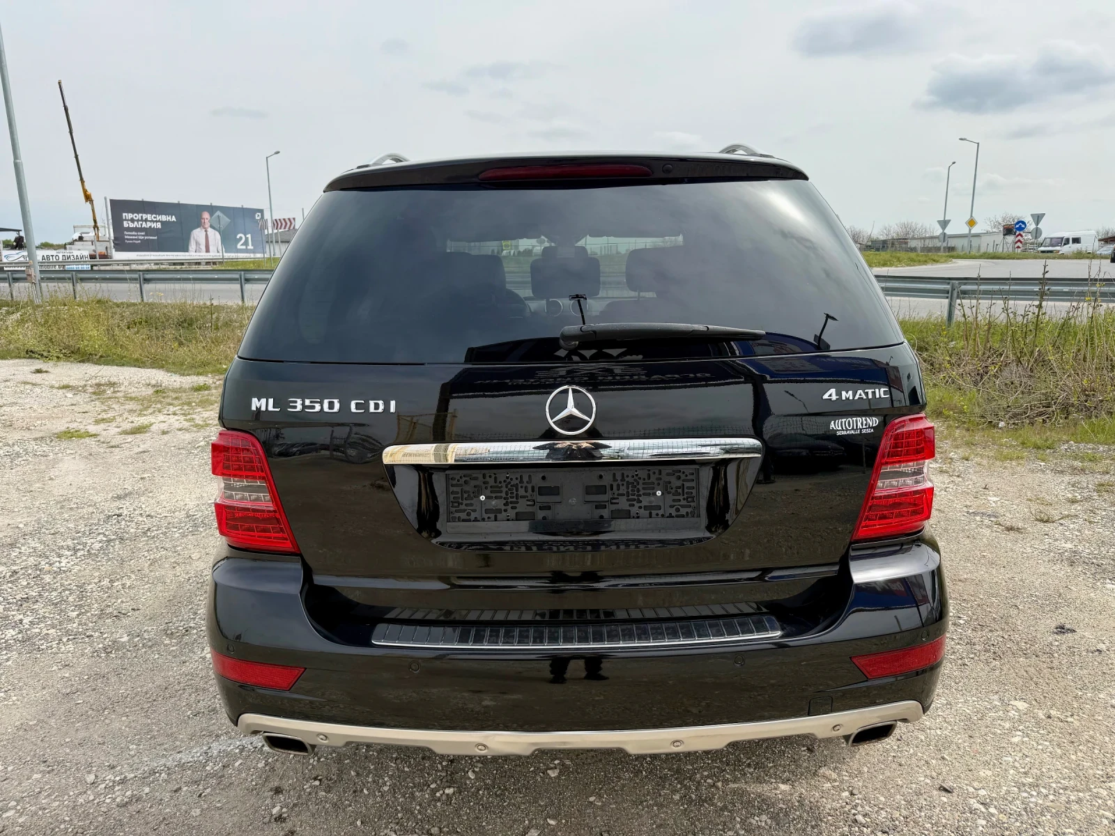 Mercedes-Benz ML 350 3.0 CDI - 4 MATIC, снимка 6 - Автомобили и джипове - 54189844