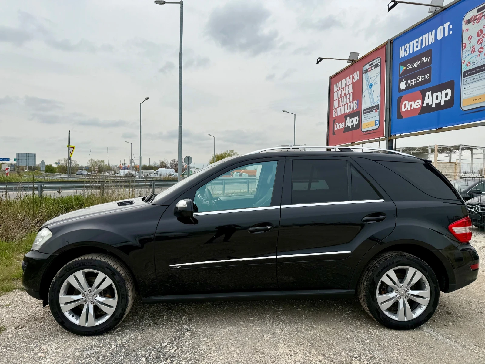 Mercedes-Benz ML 350 3.0 CDI - 4 MATIC, снимка 7 - Автомобили и джипове - 54189844