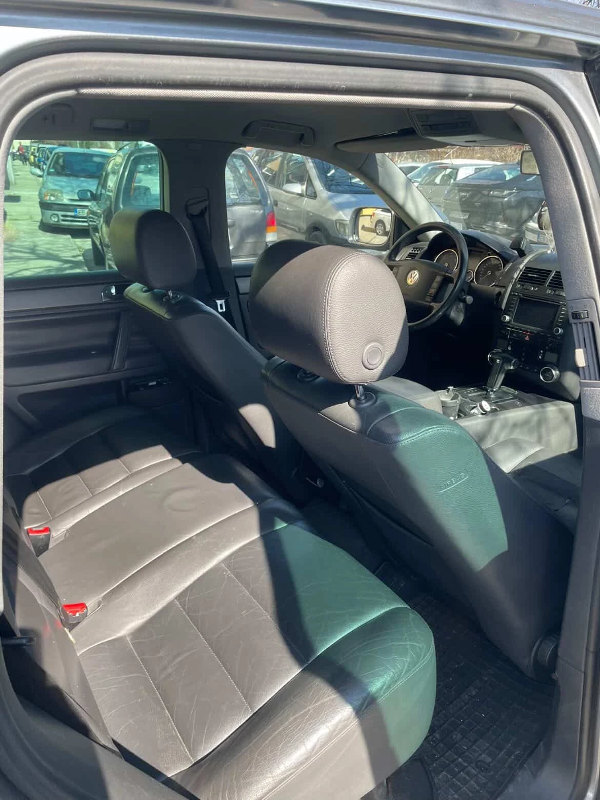 VW Touareg, снимка 7 - Автомобили и джипове - 54360503