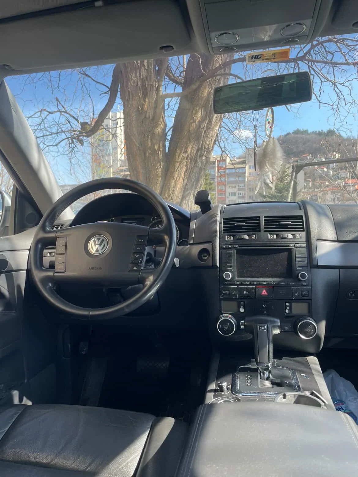 VW Touareg, снимка 8 - Автомобили и джипове - 54360503