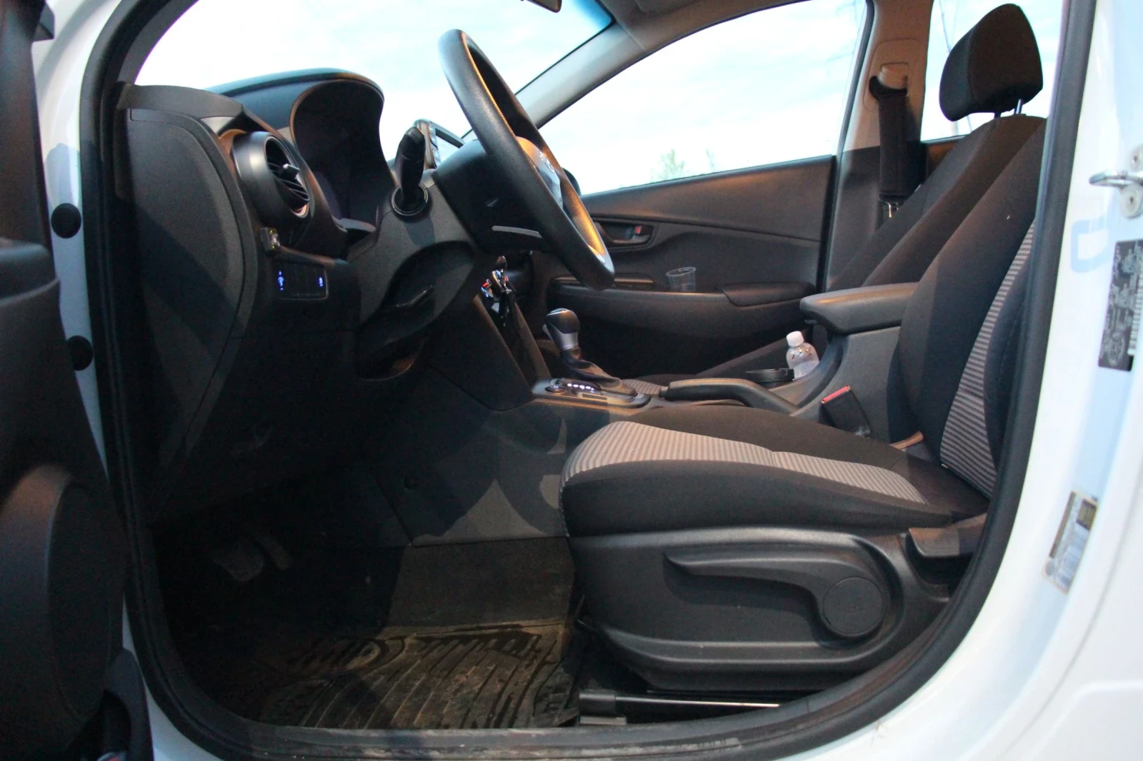 Hyundai Kona, снимка 16 - Автомобили и джипове - 54568771