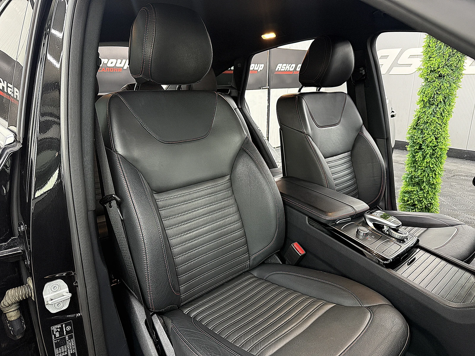 Mercedes-Benz GLE 350 KUPE/AMG-line/4-Matic//СОБСТВЕН ЛИЗИНГ, снимка 11 - Автомобили и джипове - 55347621